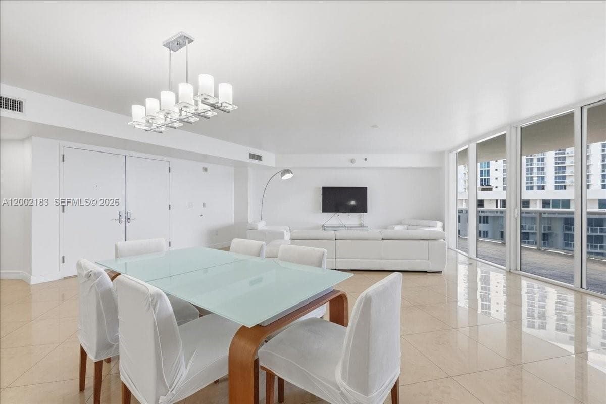17201 Collins Ave 1107 photo 14