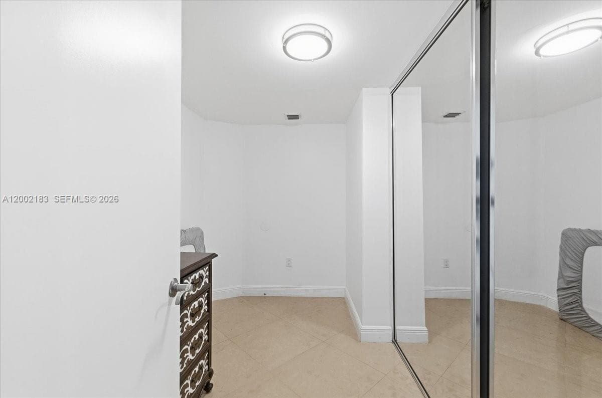 17201 Collins Ave 1107 photo 21