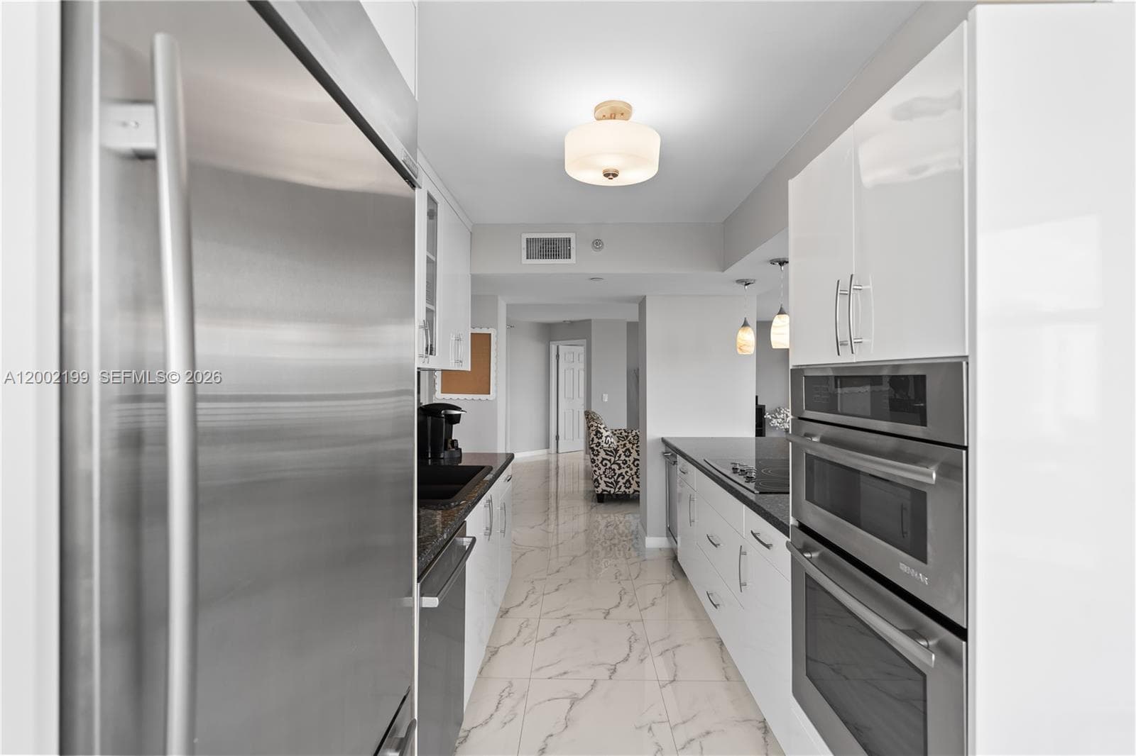 3500 Mystic Pointe Dr 1403 photo 6