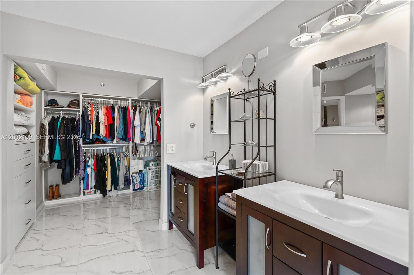 3500 Mystic Pointe Dr 1403 photo 16