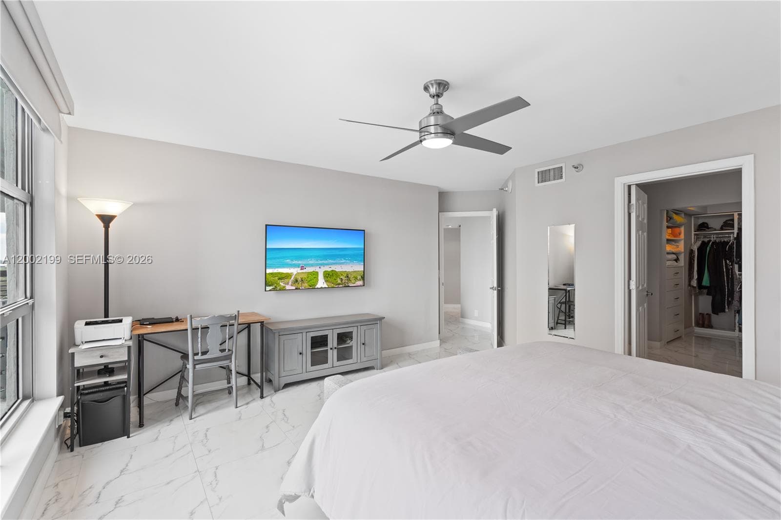 3500 Mystic Pointe Dr 1403 photo 15