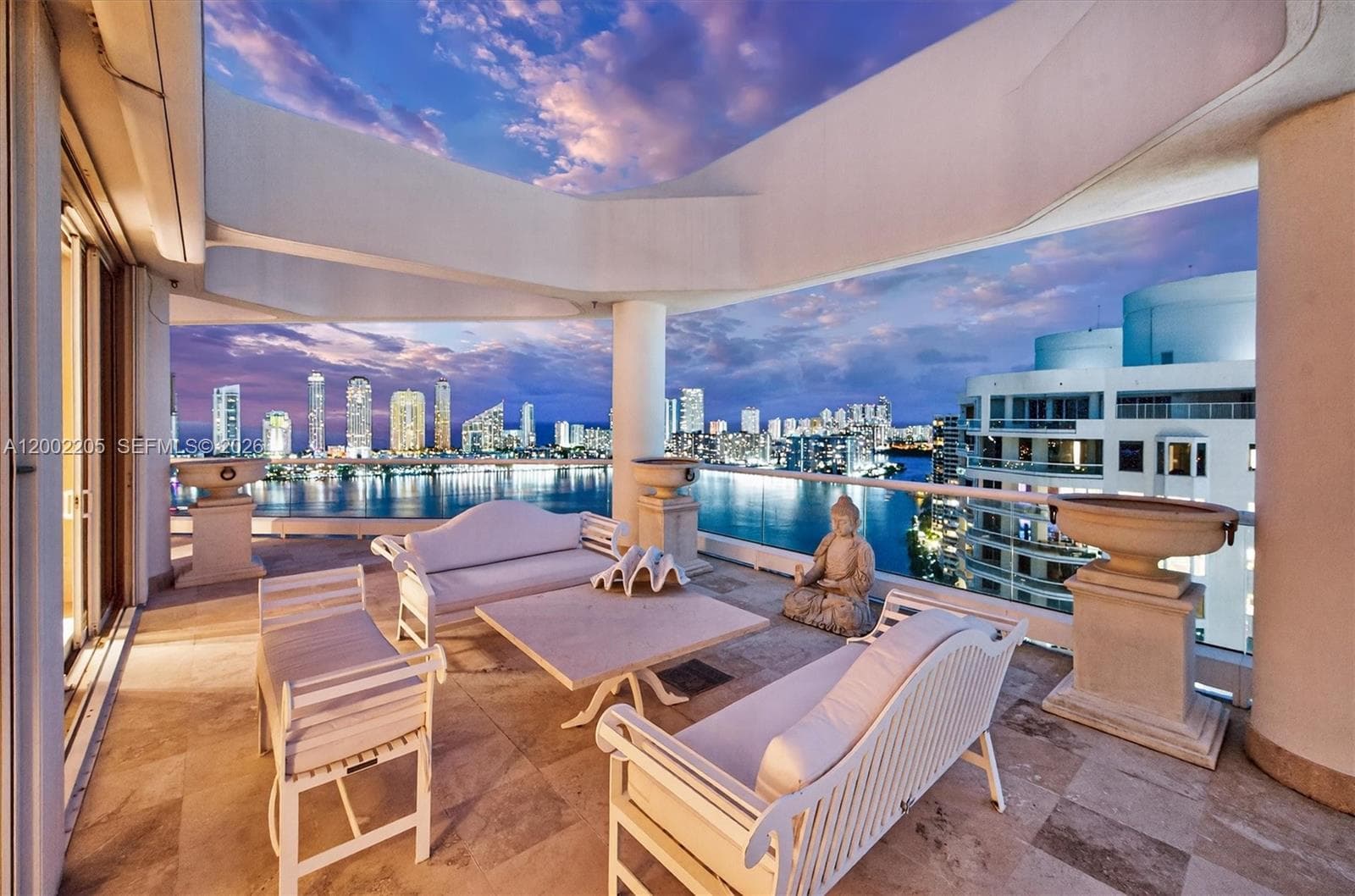 7000 Island Blvd PH-02 photo 3