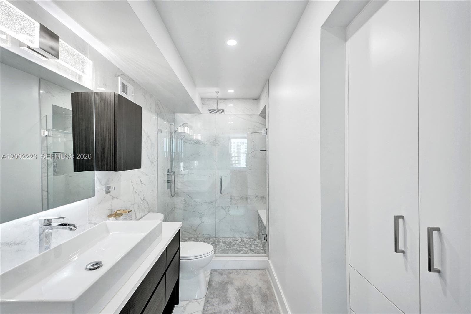 2501 Ocean Dr 1211 photo 20