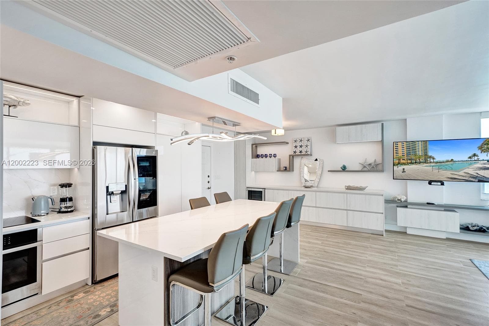 2501 Ocean Dr 1211 photo 9