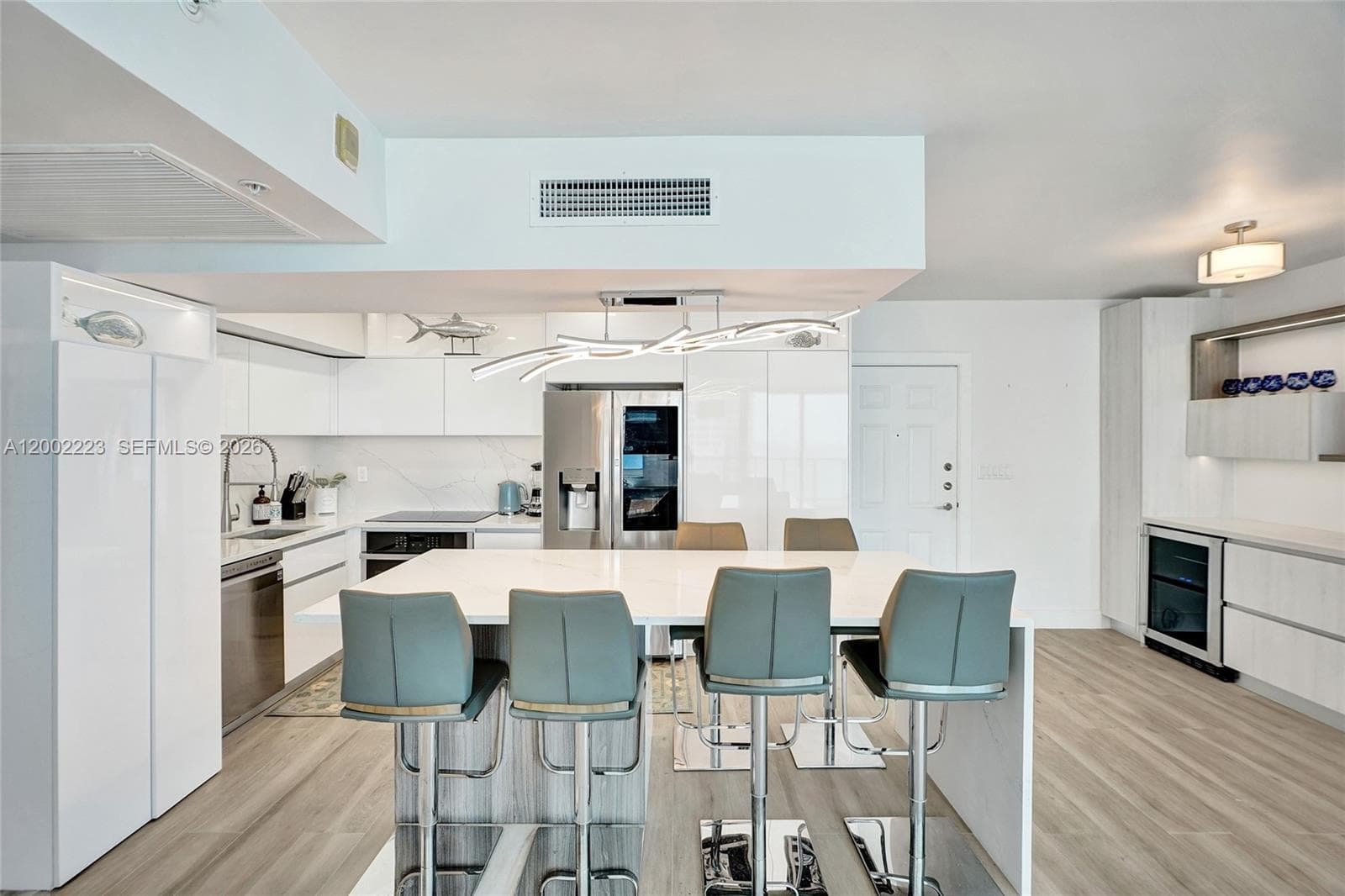 2501 Ocean Dr 1211 photo 8