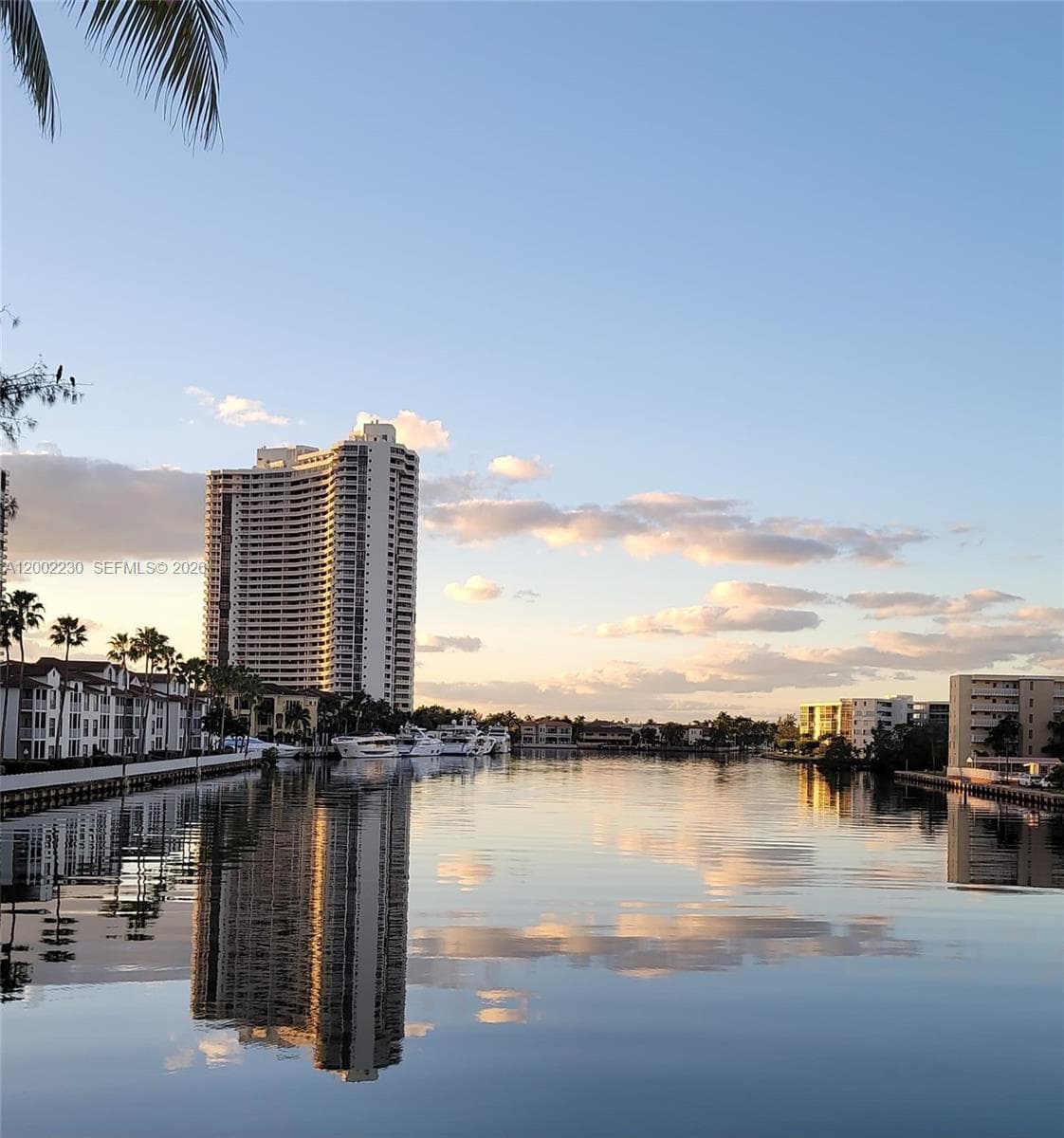 18151 31ST CT 217 photo 2