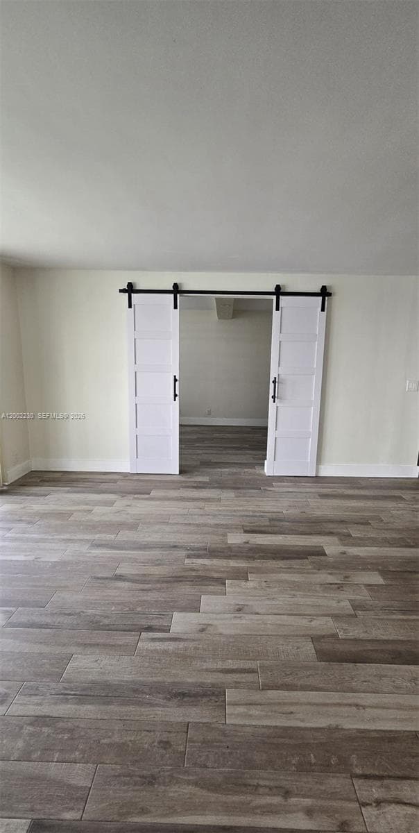 18151 31ST CT 217 photo 12