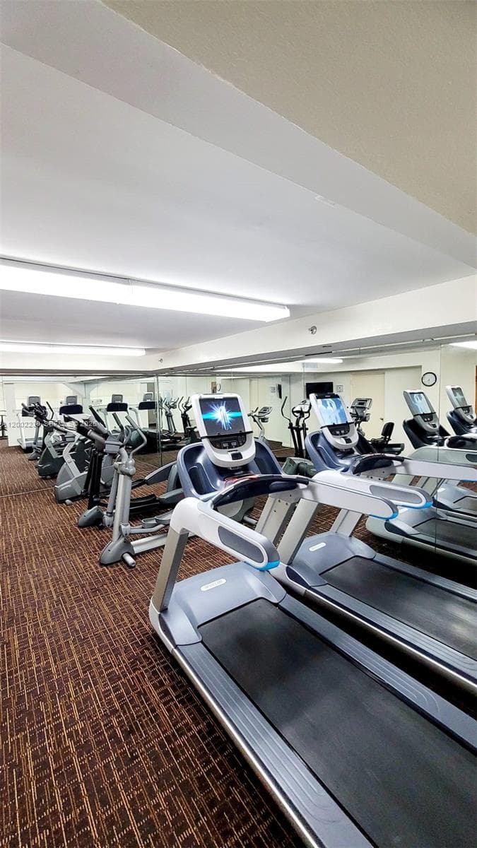 18151 31ST CT 217 photo 18