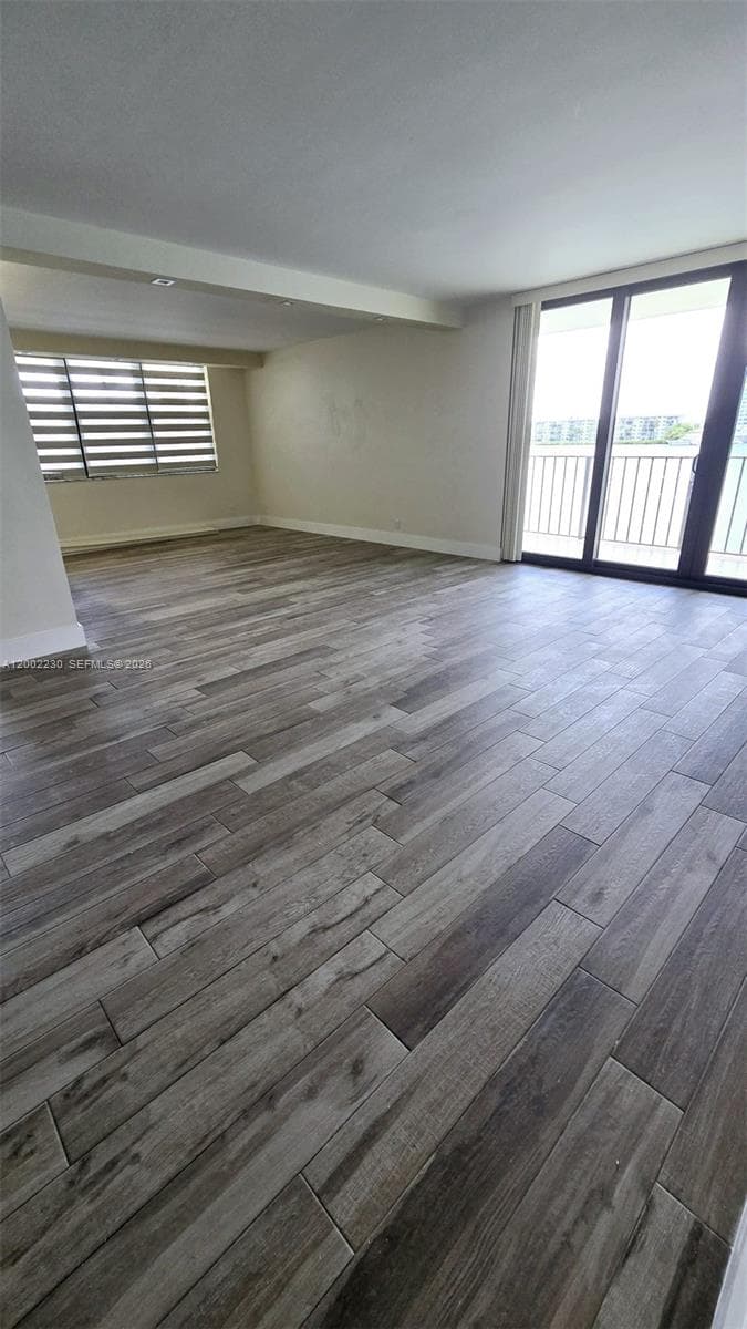 18151 31ST CT 217 photo 8