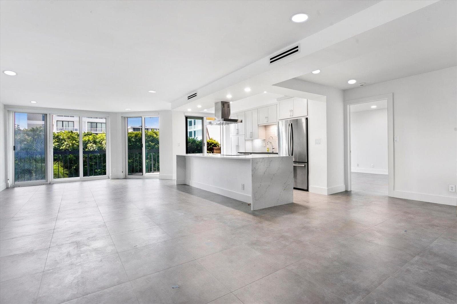 2778 S Ocean Boulevard 203s photo 2