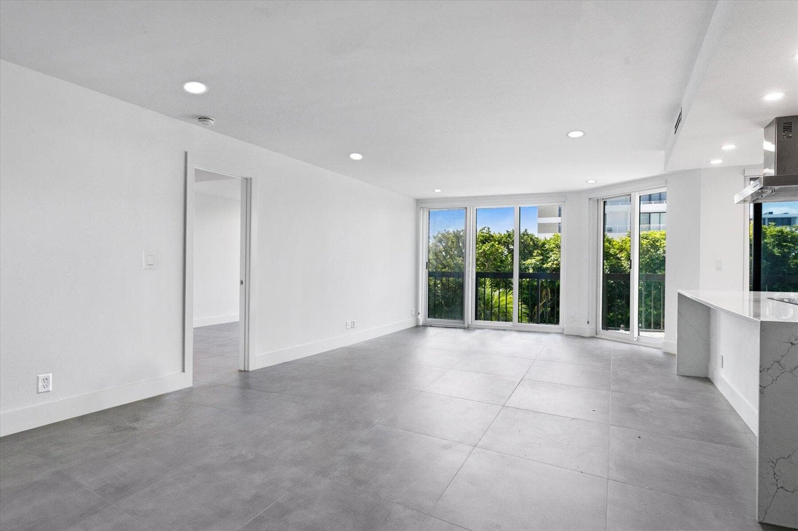 2778 S Ocean Boulevard 203s photo 4