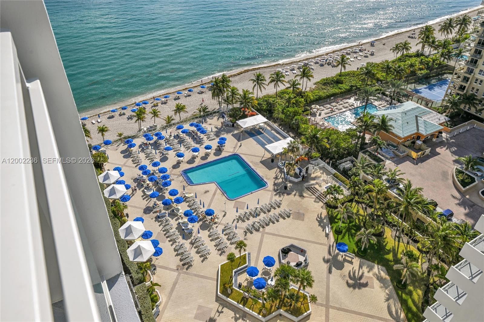 2030 Ocean Dr 2018 photo 2