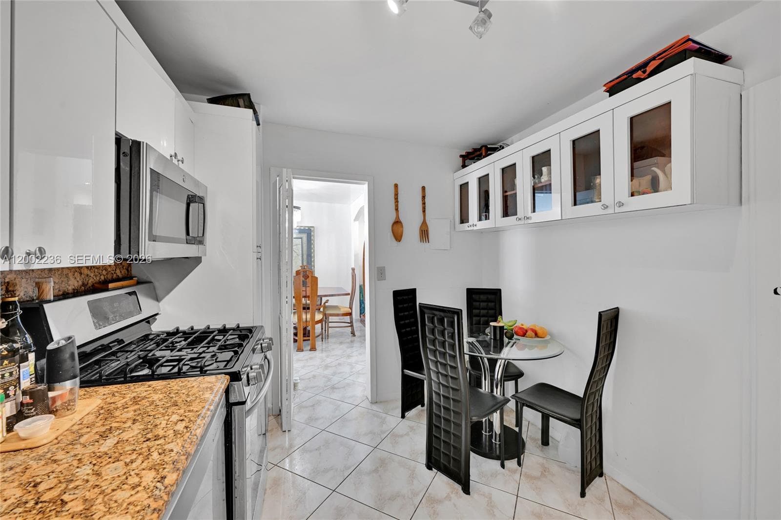2030 Ocean Dr 2018 photo 14