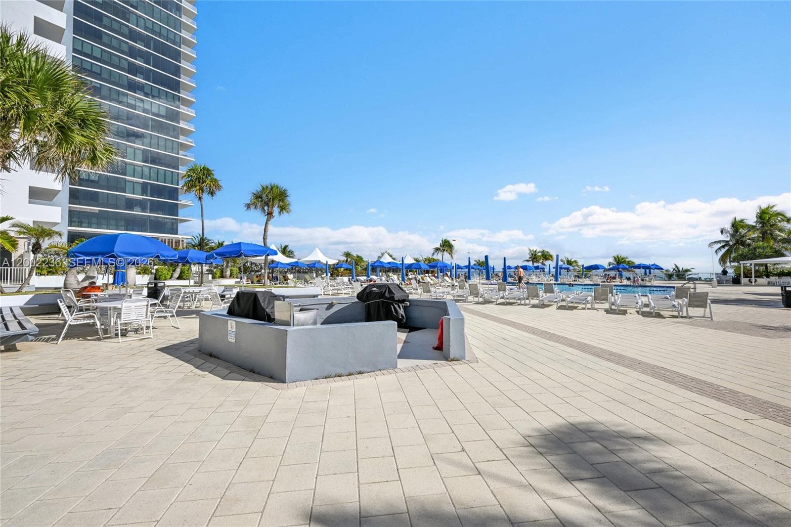 2030 Ocean Dr 2018 photo 21