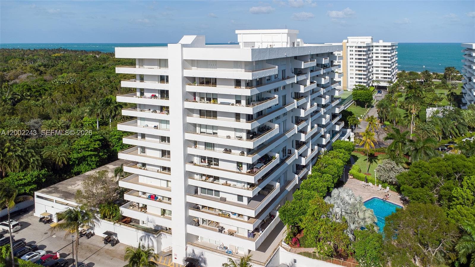 155 OCEAN LANE DR 1101 photo 12