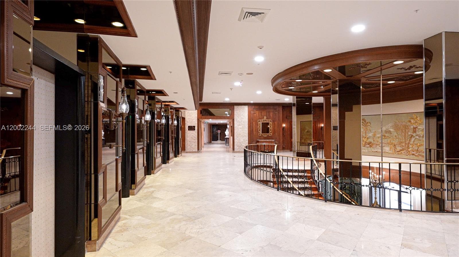 6039 Collins Ave 412 photo 18