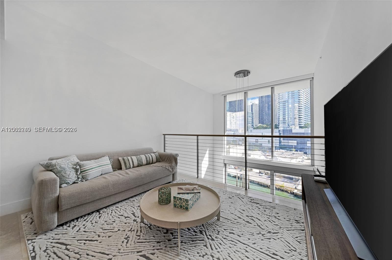 92 3rd St 902 photo 18