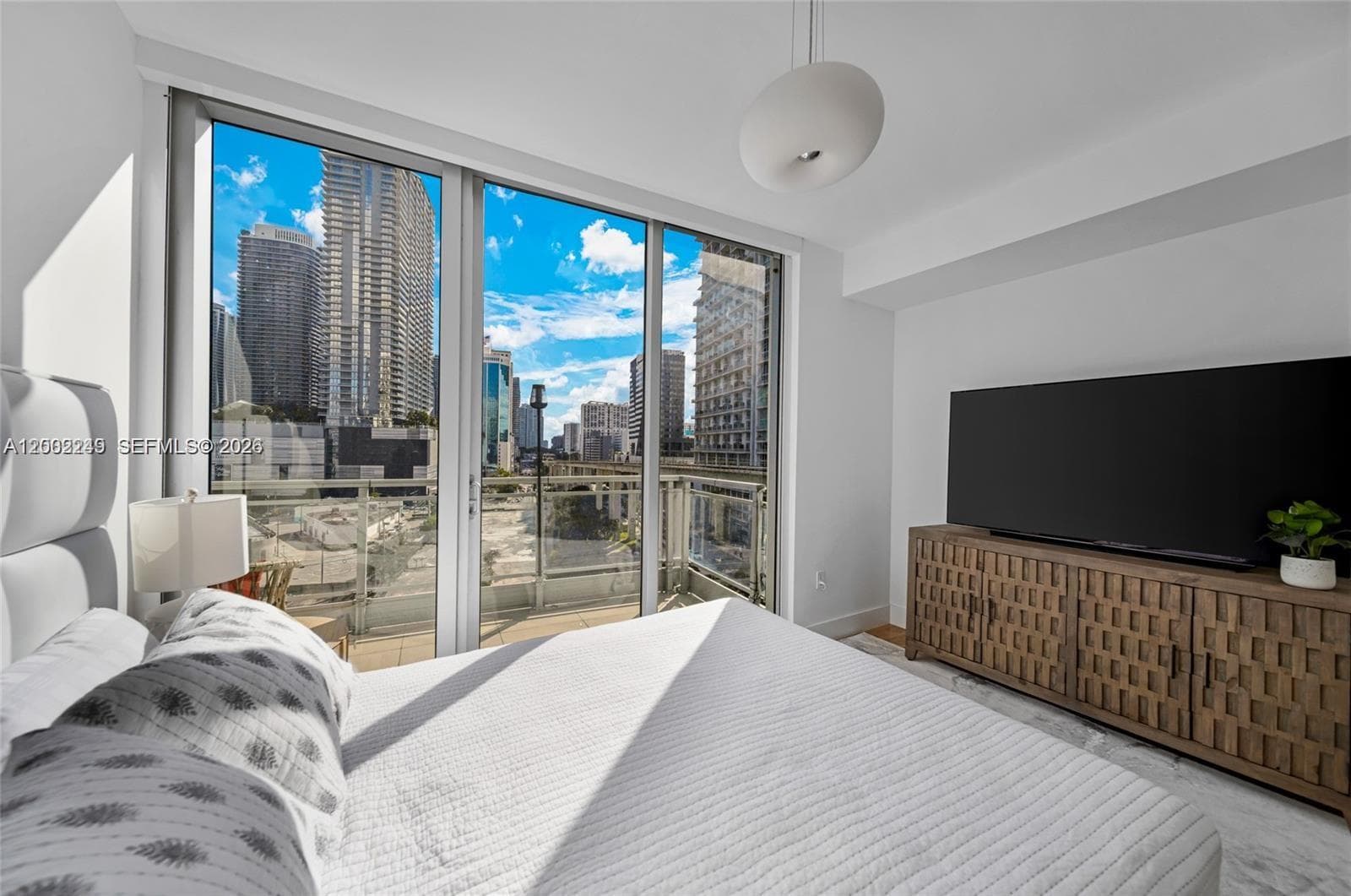 92 3rd St 902 photo 21