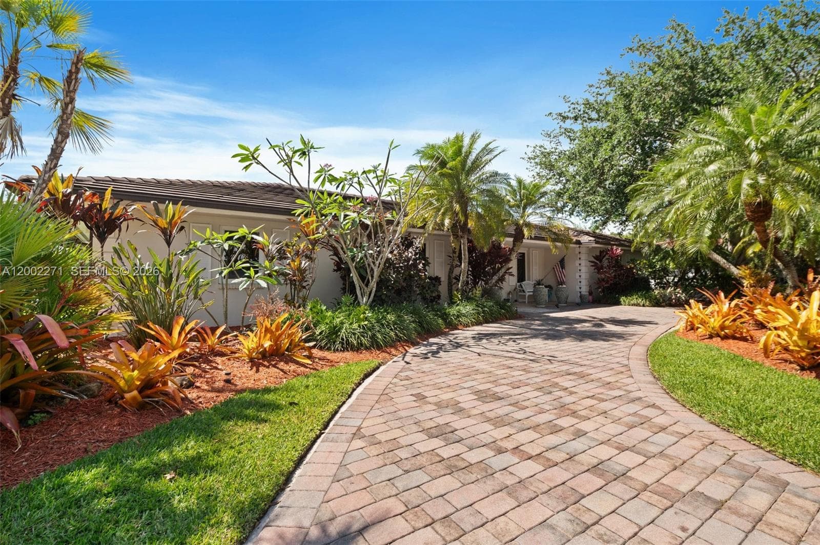 10740 74th Ct photo 2