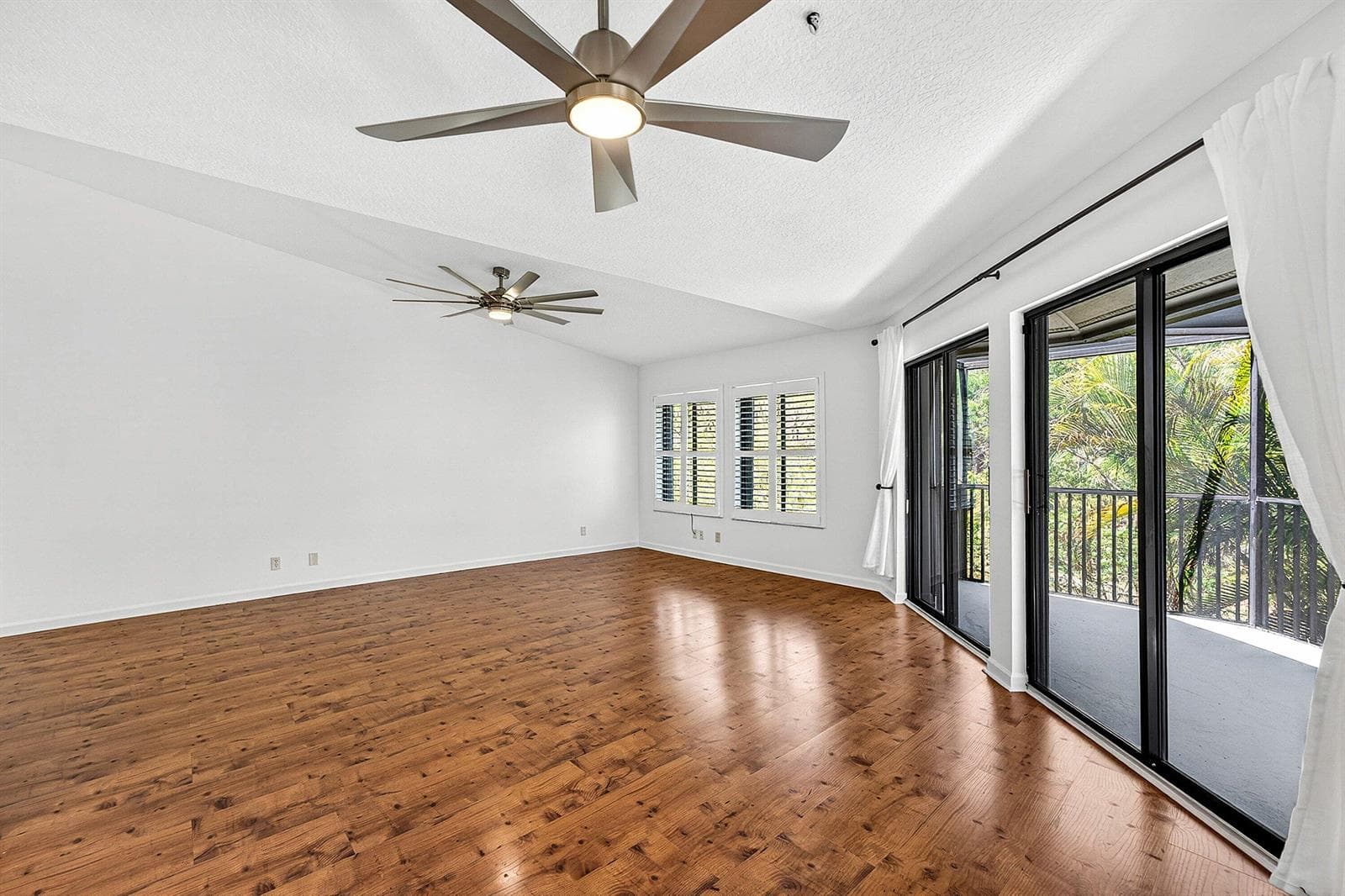 5662 SE Schooner Oaks Way photo 14