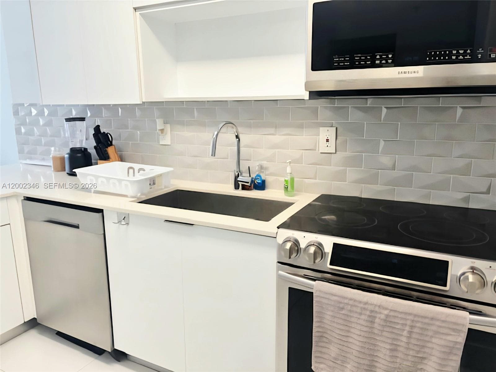 100 Lincoln Rd 927 photo 7