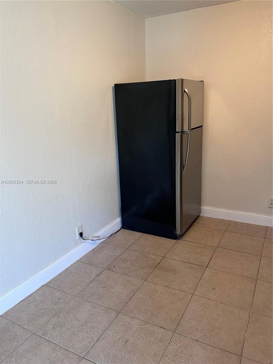 109 14th Way 2 photo 2