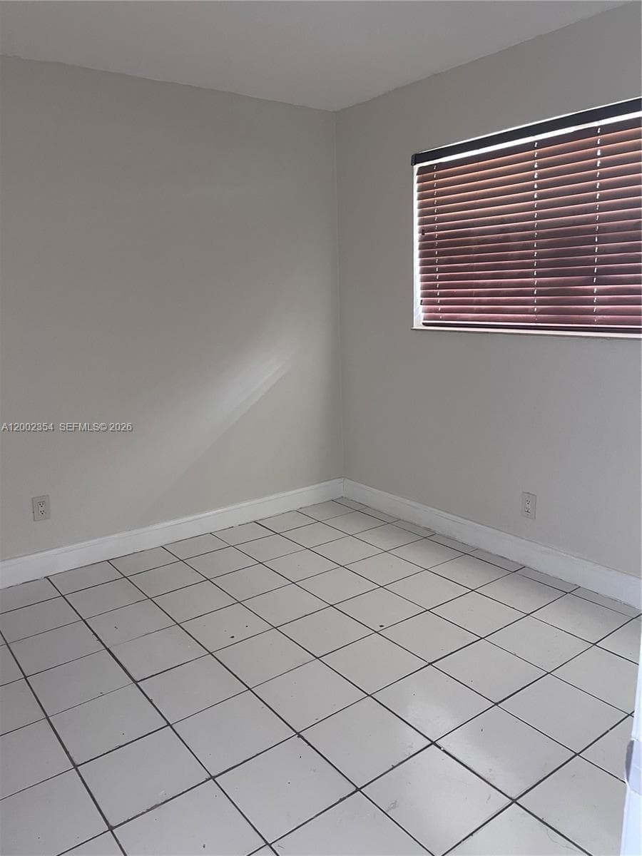 109 14th Way 2 photo 3