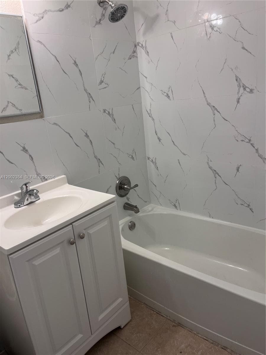 109 14th Way 2 photo 9