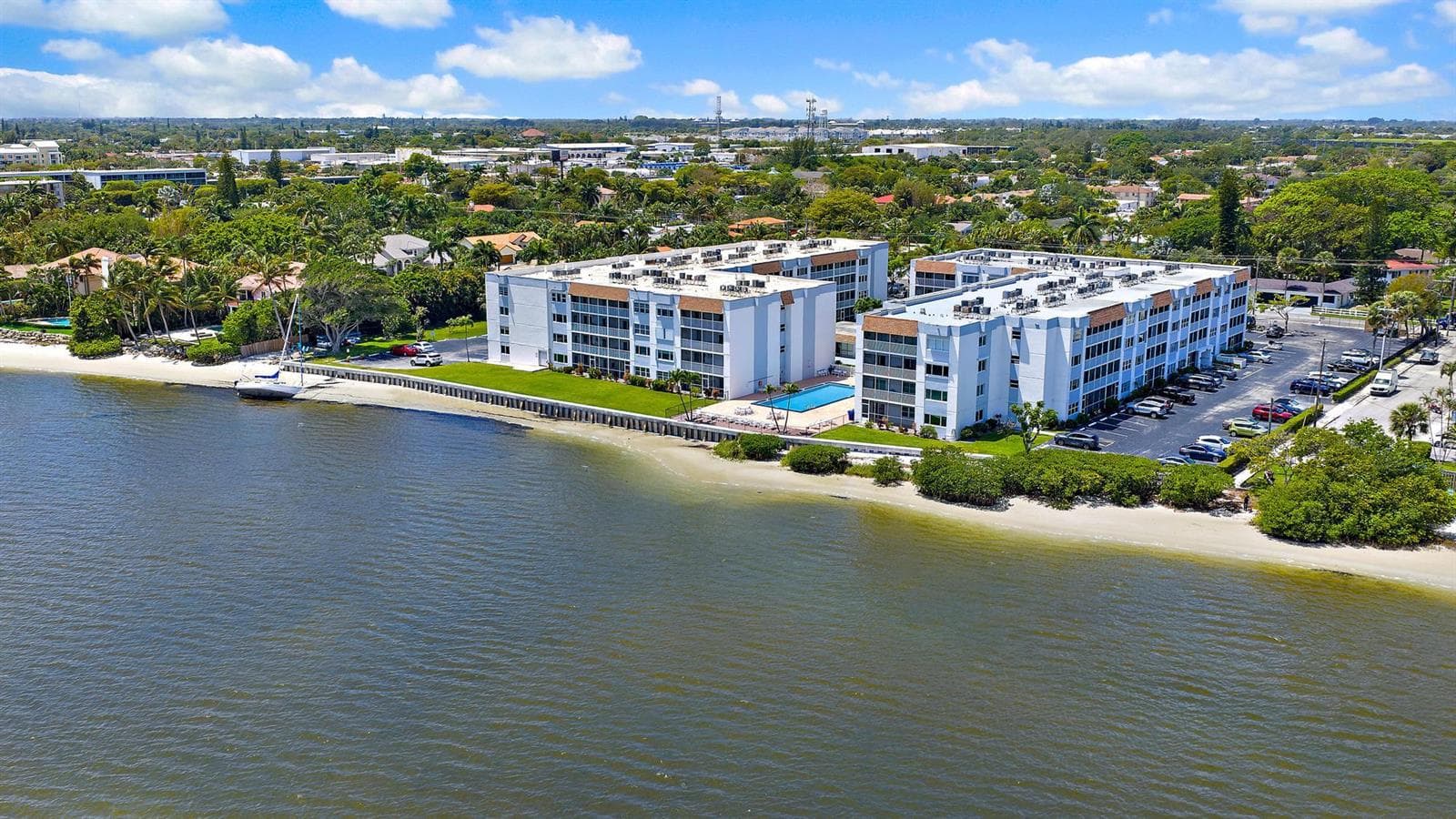 1516 S Lakeside Drive 106 photo 18
