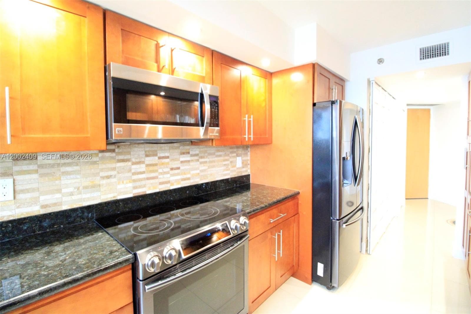 20185 Country Club Dr 1105 photo 16