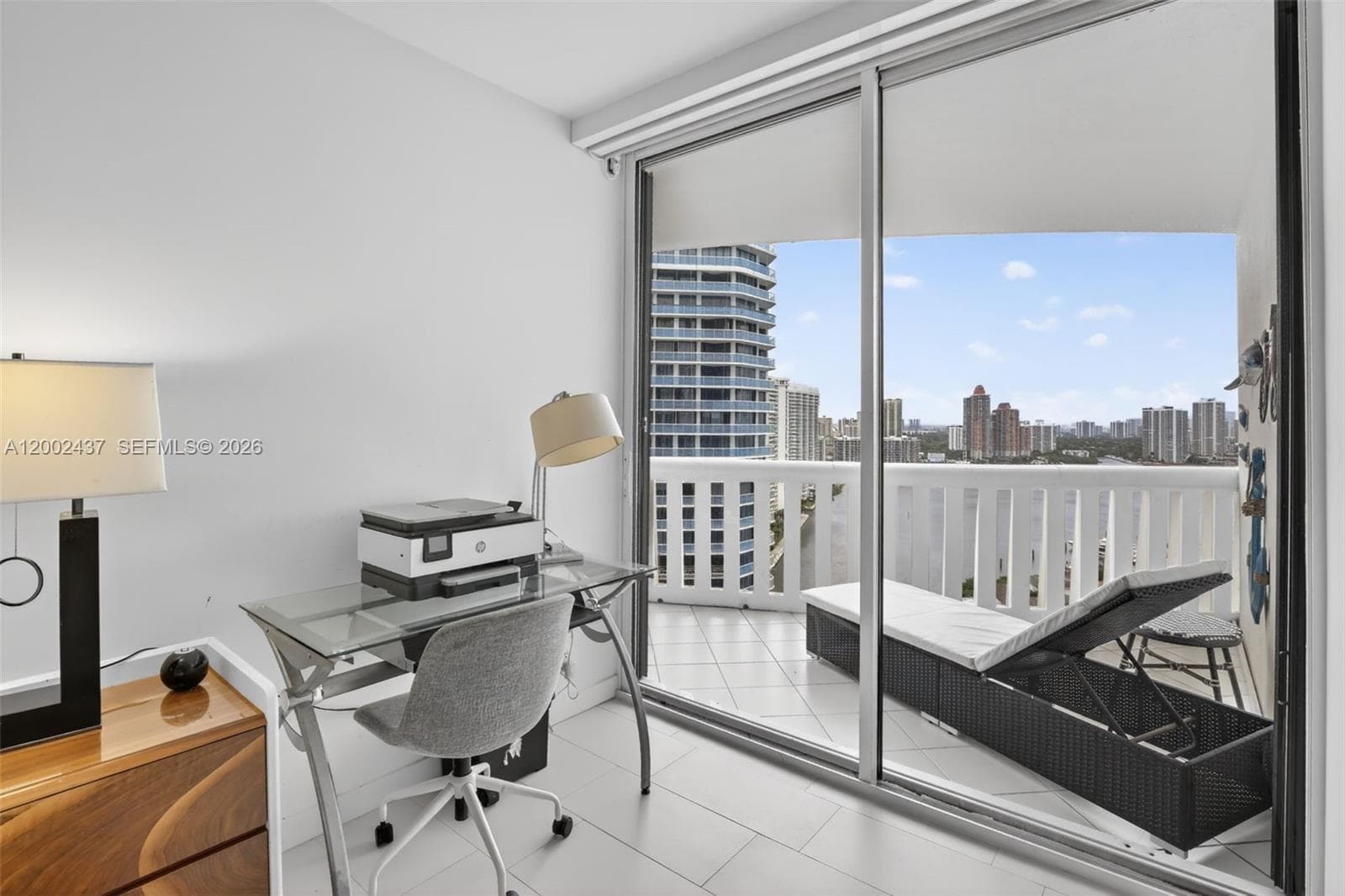 3000 Island Blvd 2404 photo 23
