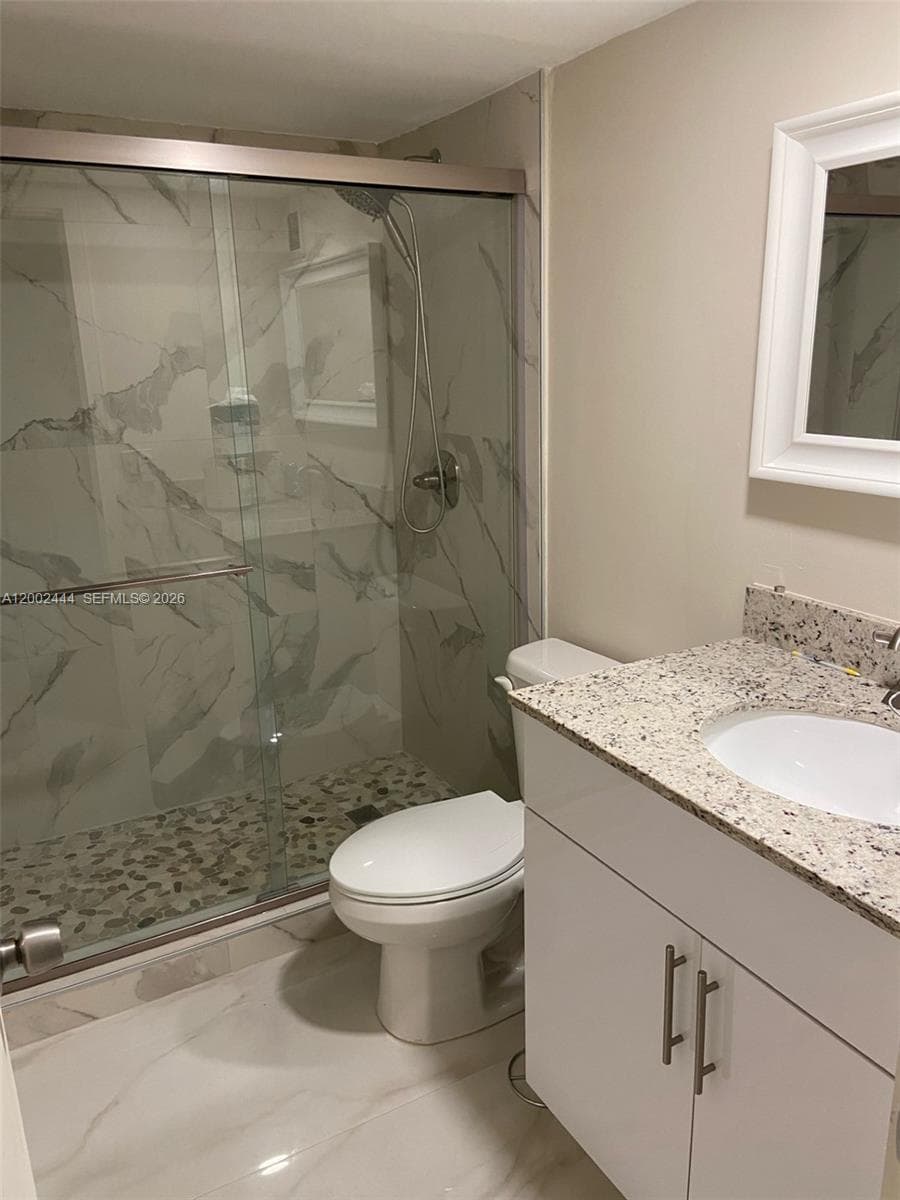 1833 Ocean Dr 309 photo 6