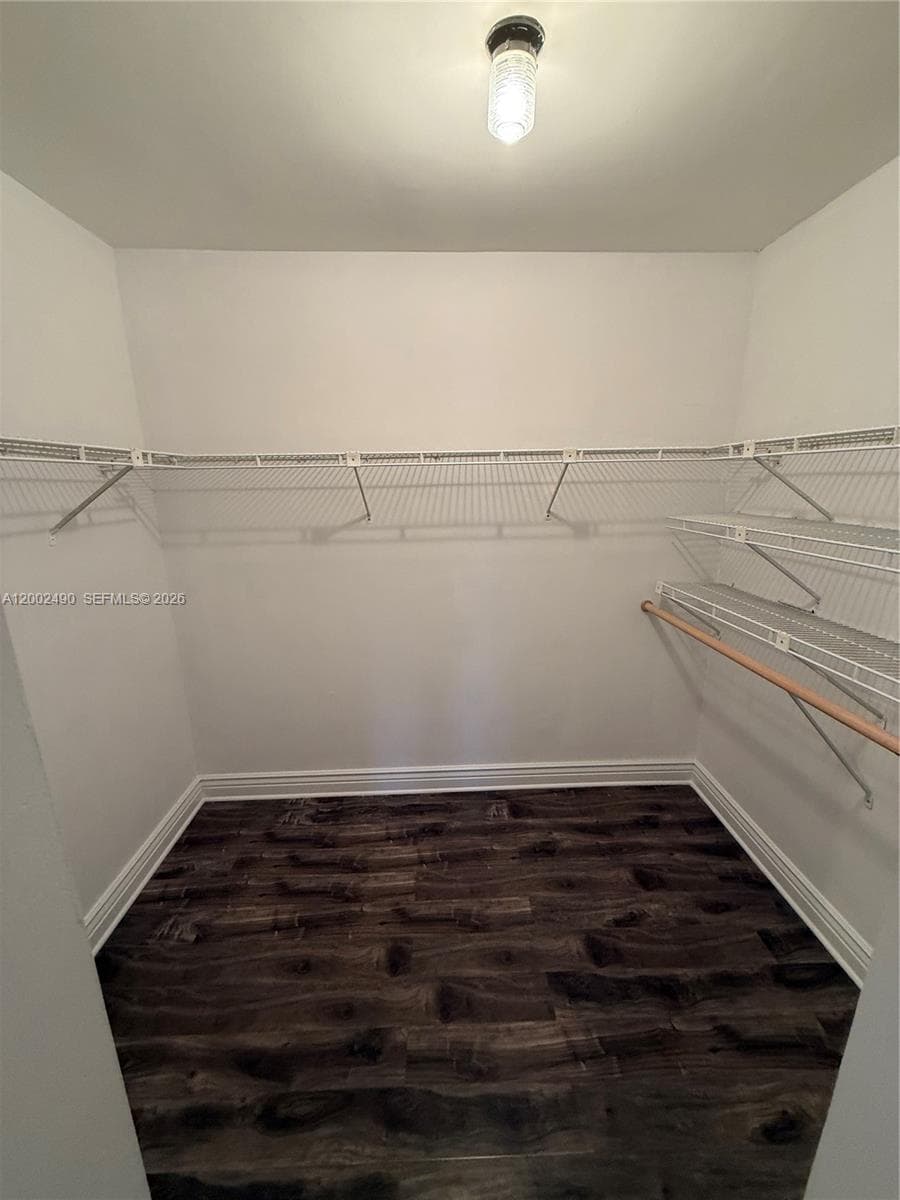 2606 10 ST 2606 photo 4