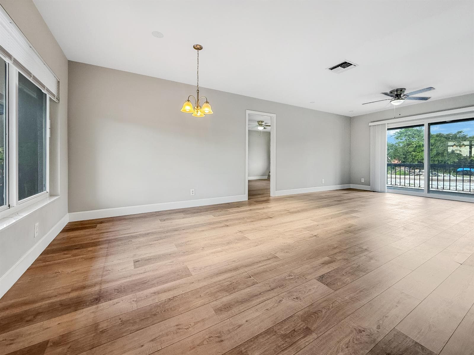 13586 Sabal Palm Court D photo 3