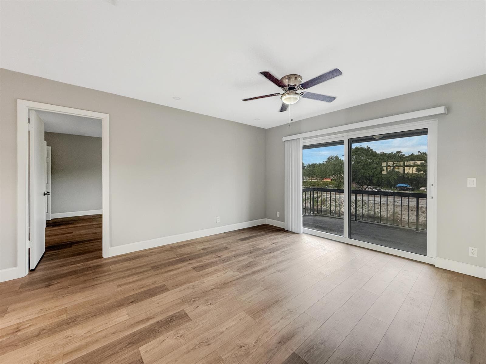 13586 Sabal Palm Court D photo 8
