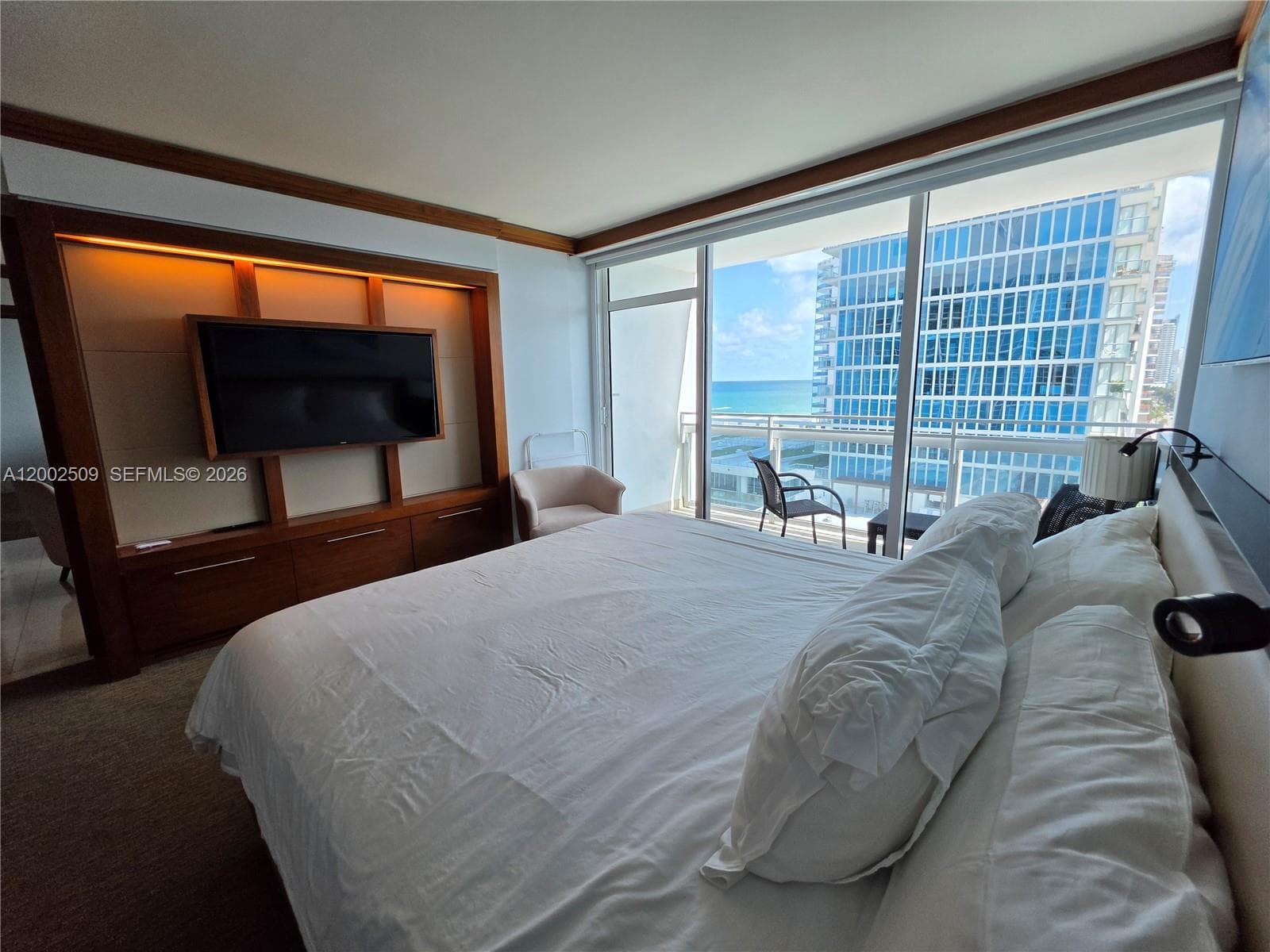 6801 Collins Ave 1014 Legal 1004 Door photo 11