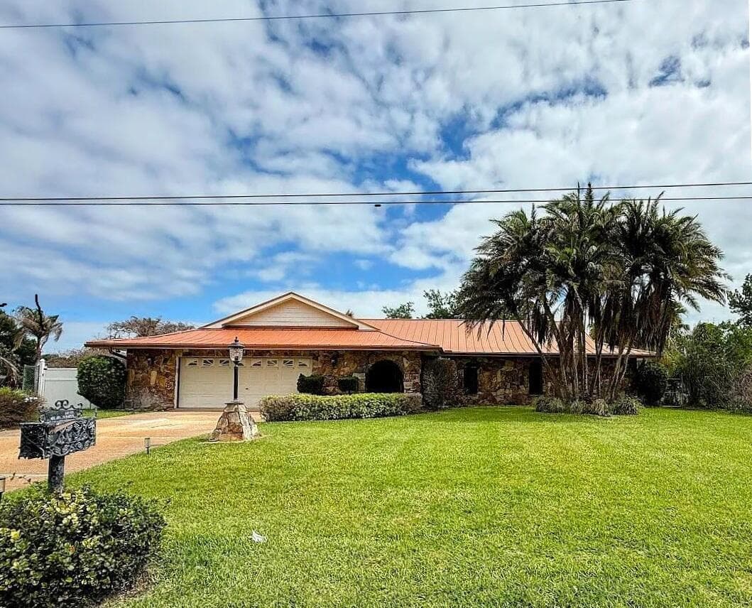465 SE Naranja Avenue photo 1