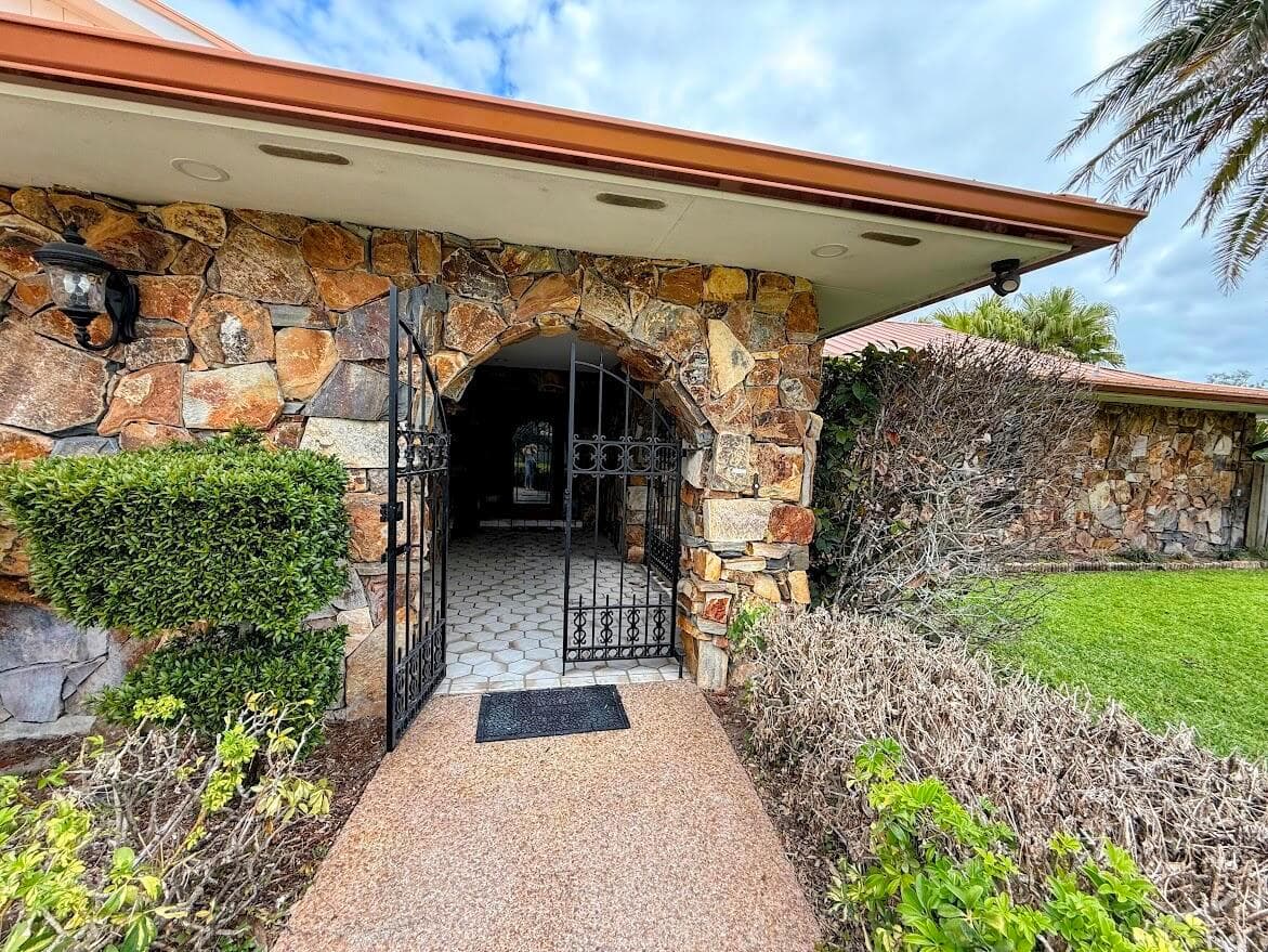 465 SE Naranja Avenue photo 8