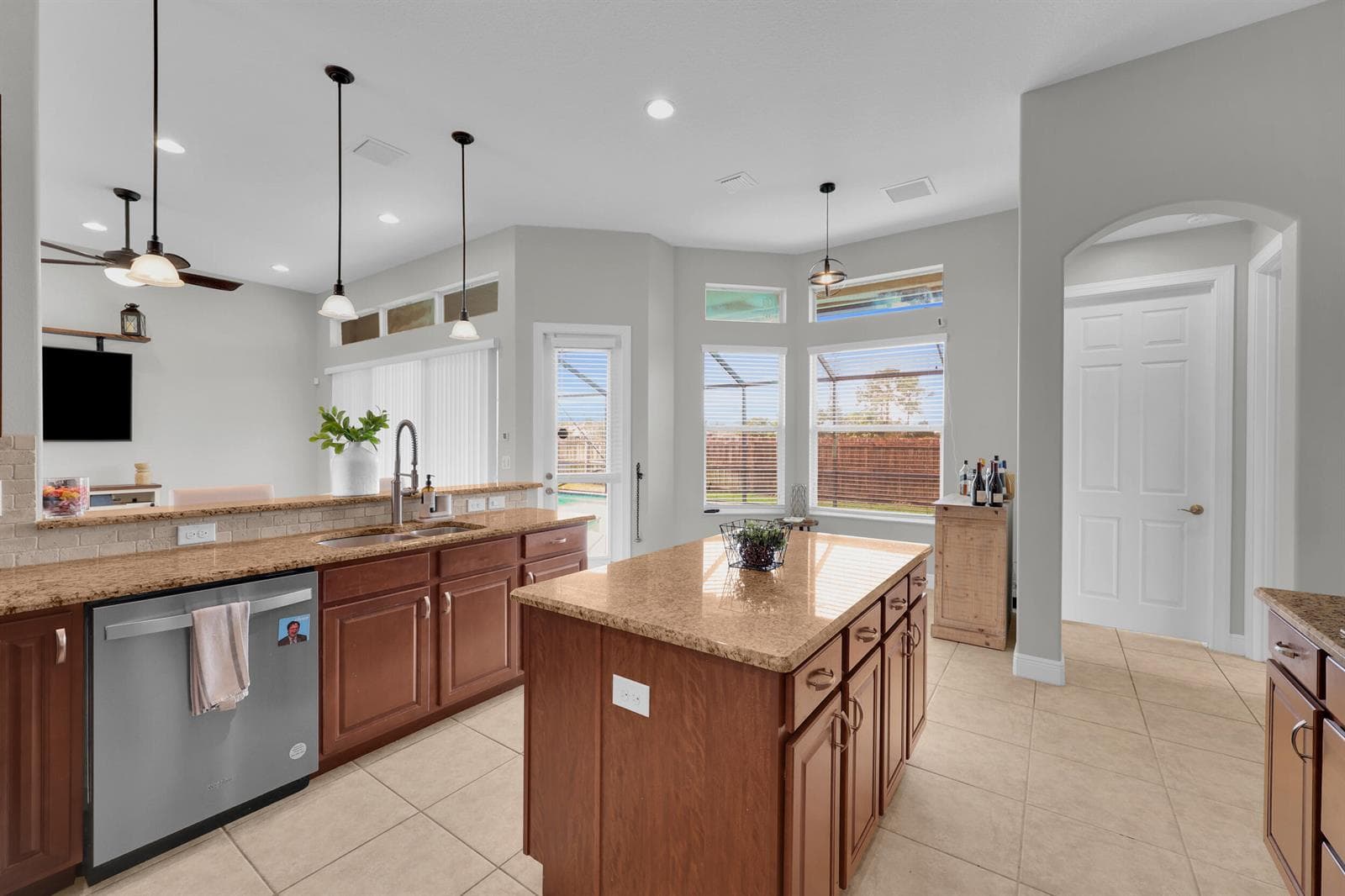 5816 NW Whitecap Road photo 17