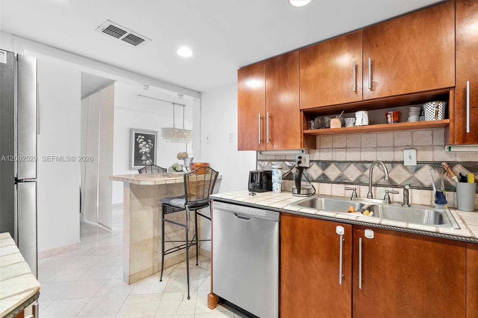 300 Bayview Dr 1503 photo 17