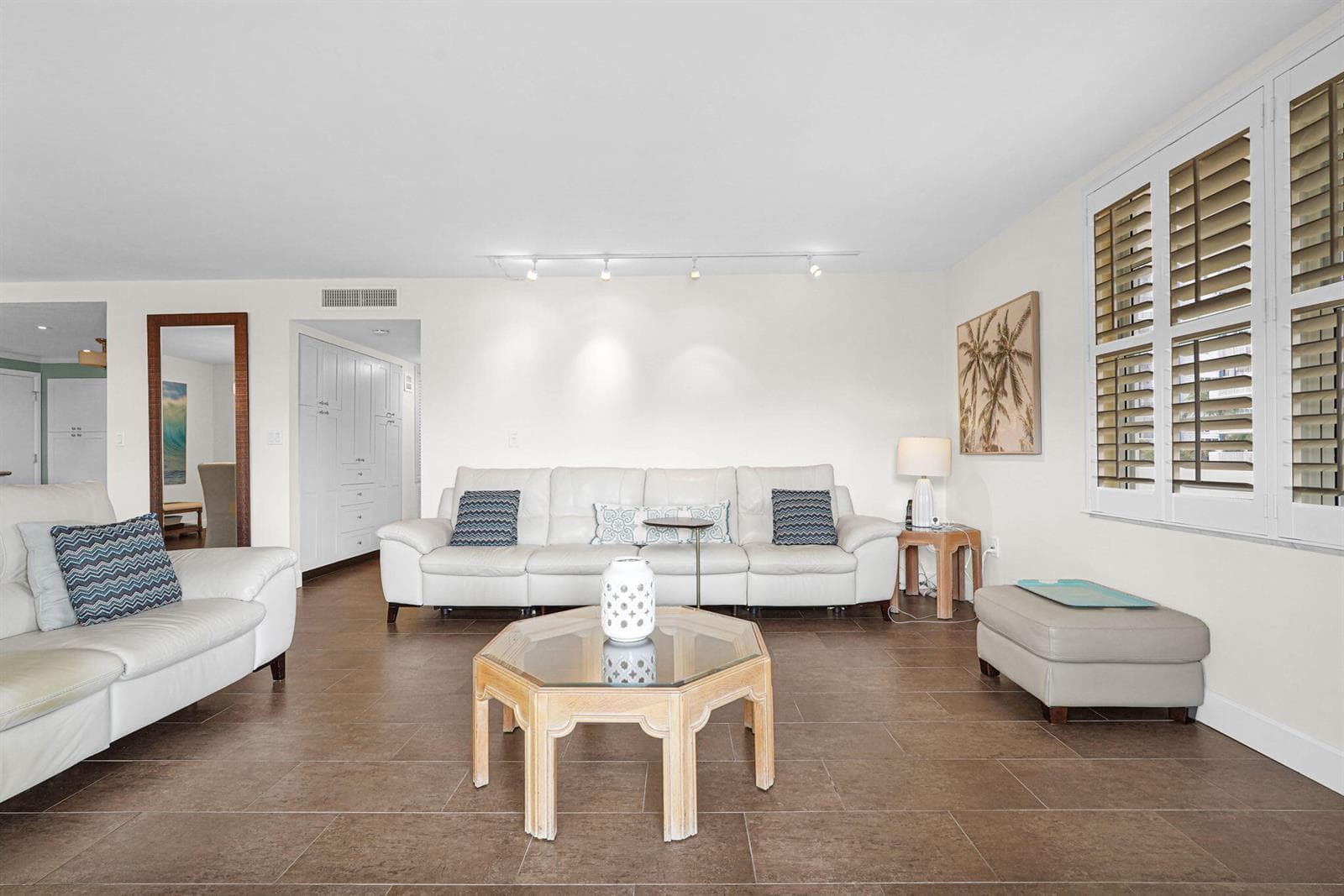 1701 S Ocean Drive 203 photo 7