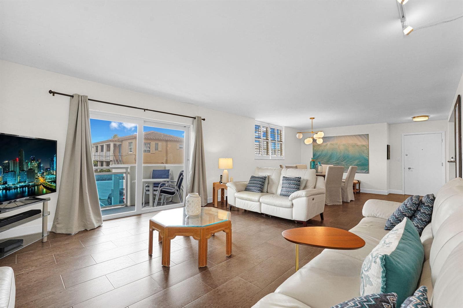 1701 S Ocean Drive 203 photo 5