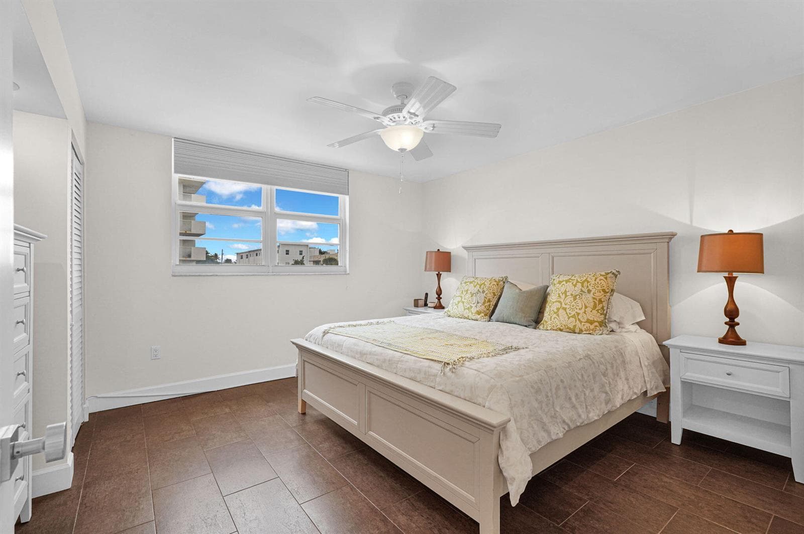 1701 S Ocean Drive 203 photo 9