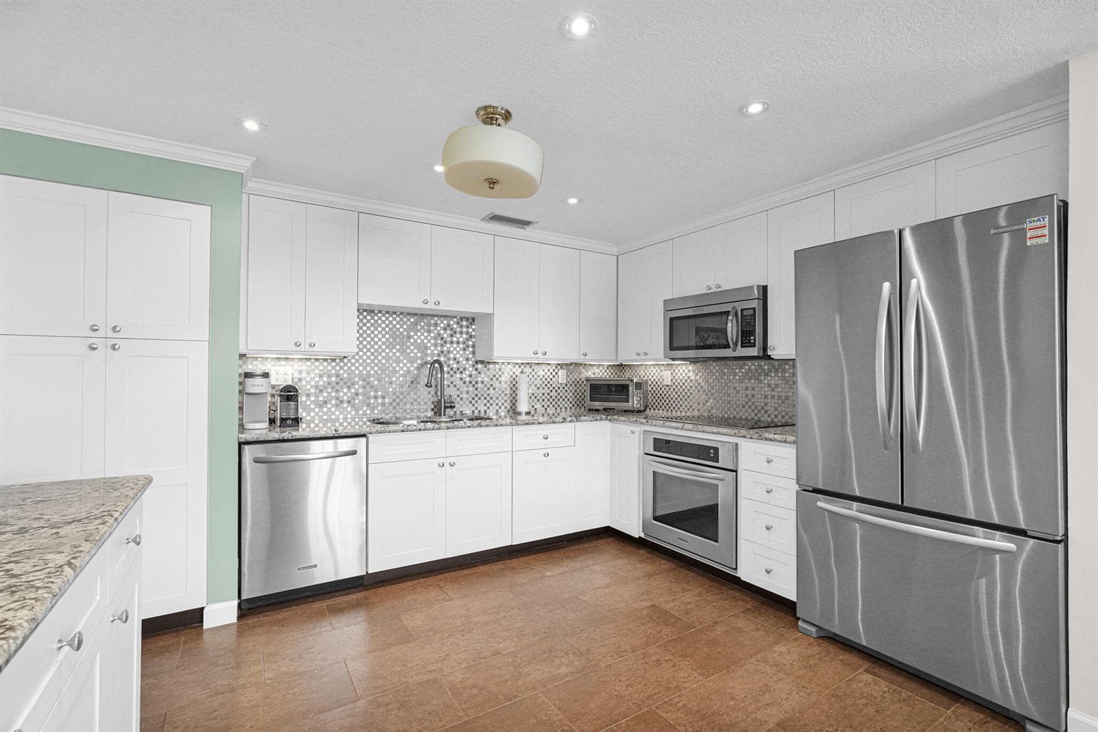 1701 S Ocean Drive 203 photo 8