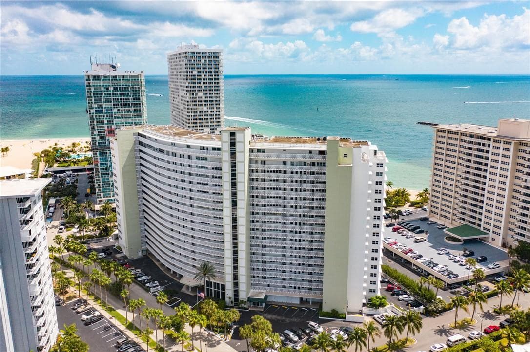 2000 S Ocean Drive 808 photo 1