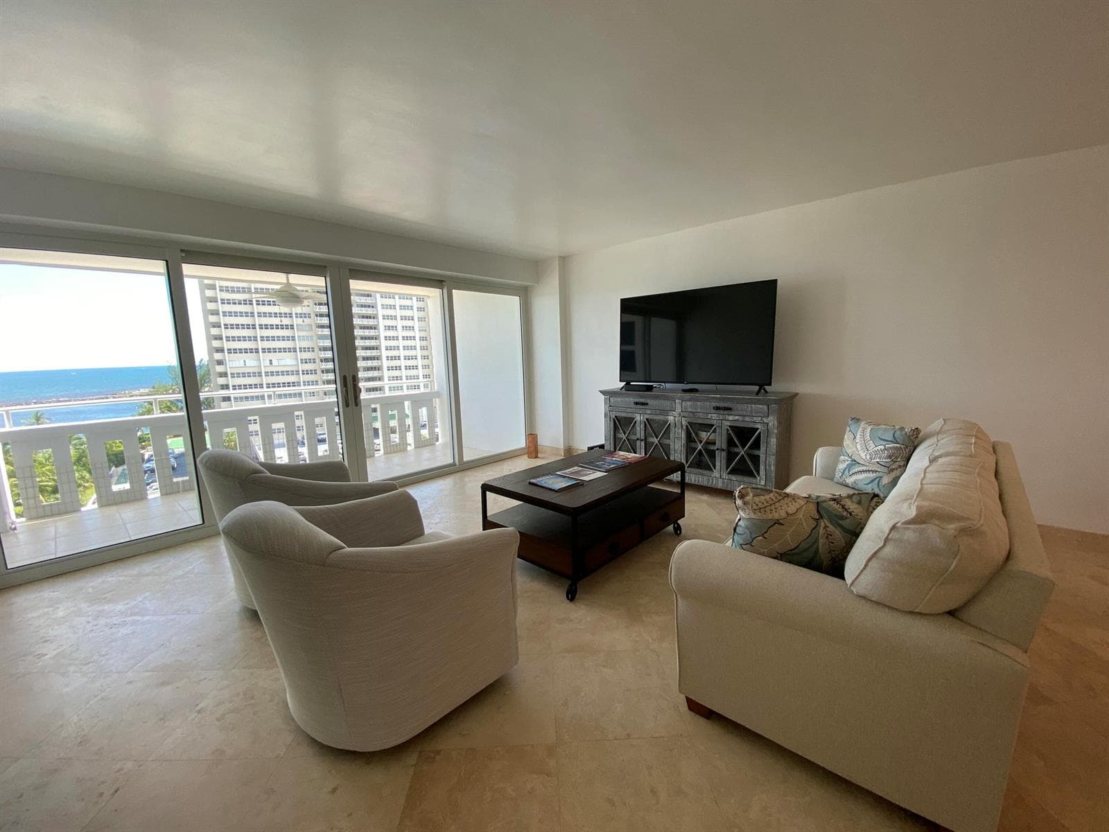 2000 S Ocean Drive 808 photo 9