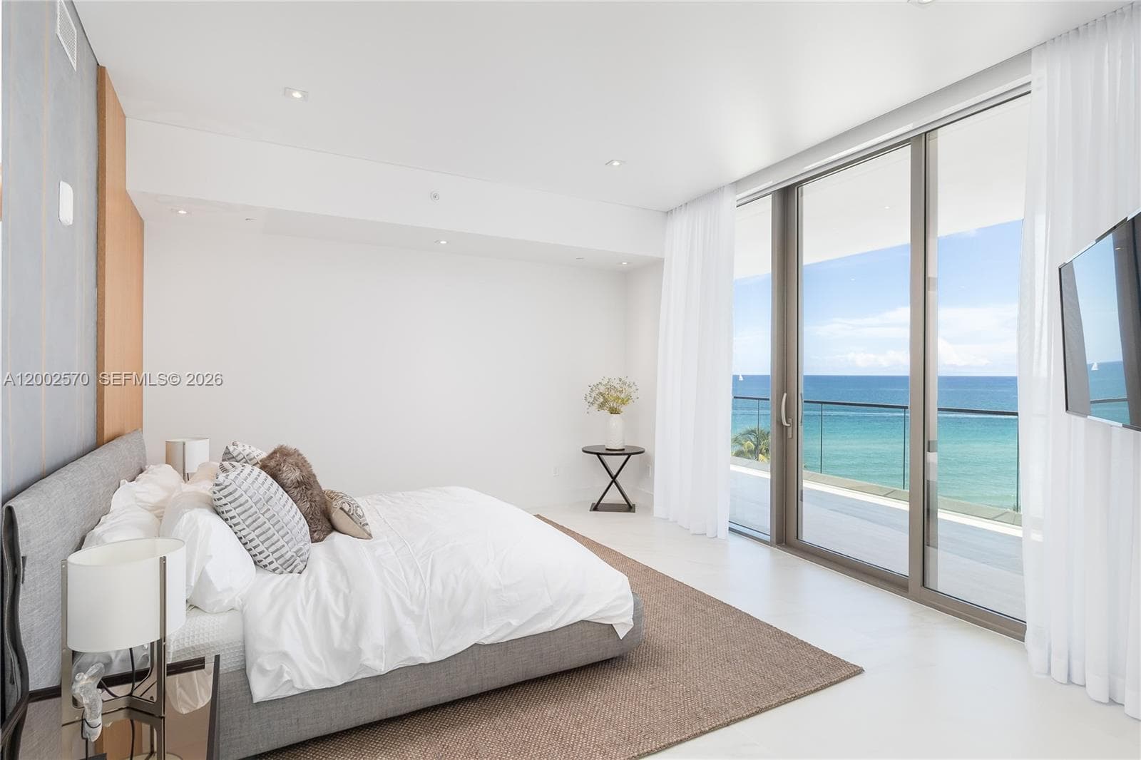 18975 Collins Ave 504 photo 15