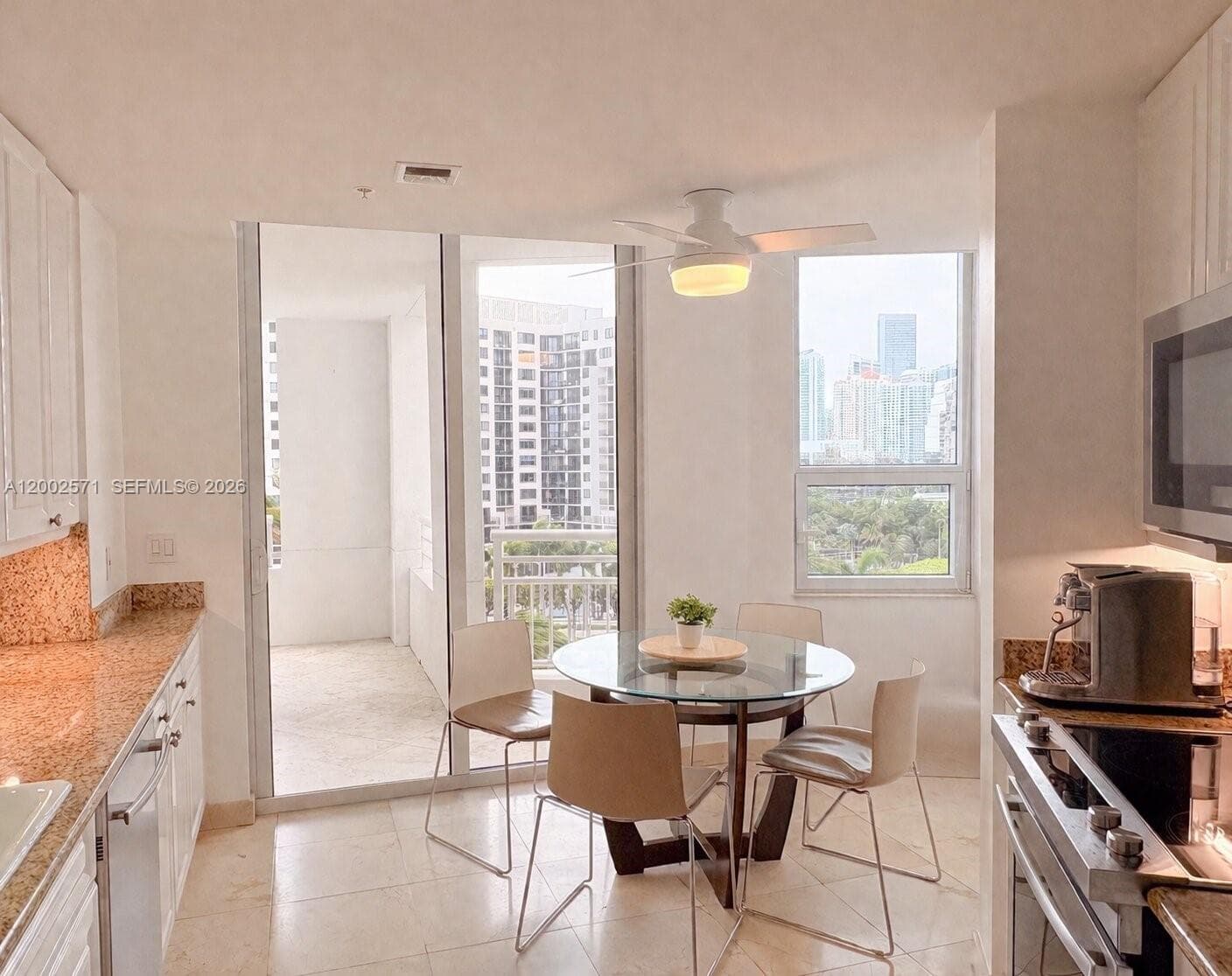 848 Brickell Key Dr 905 photo 17