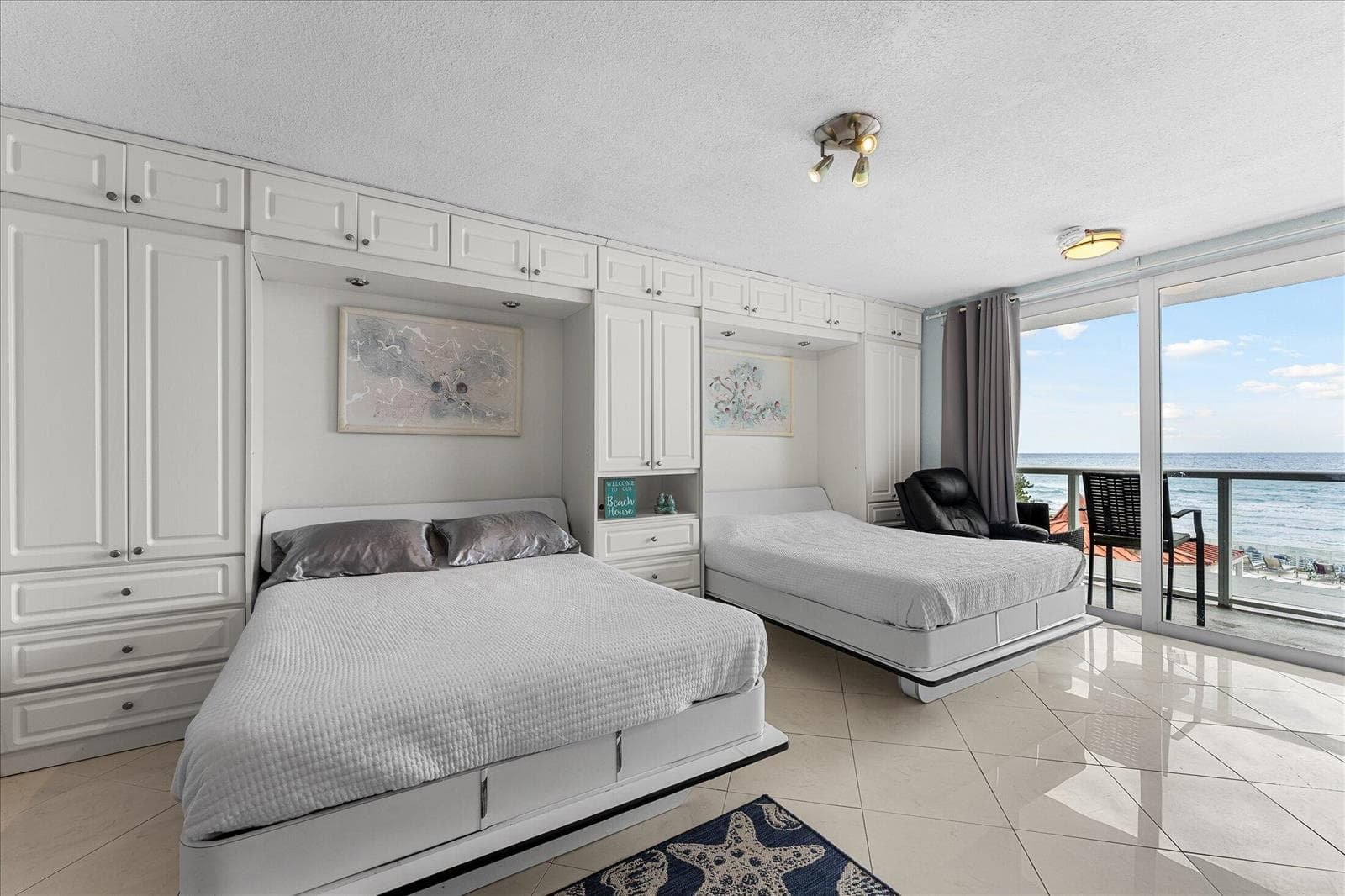19201 Collins Avenue 114 photo 9