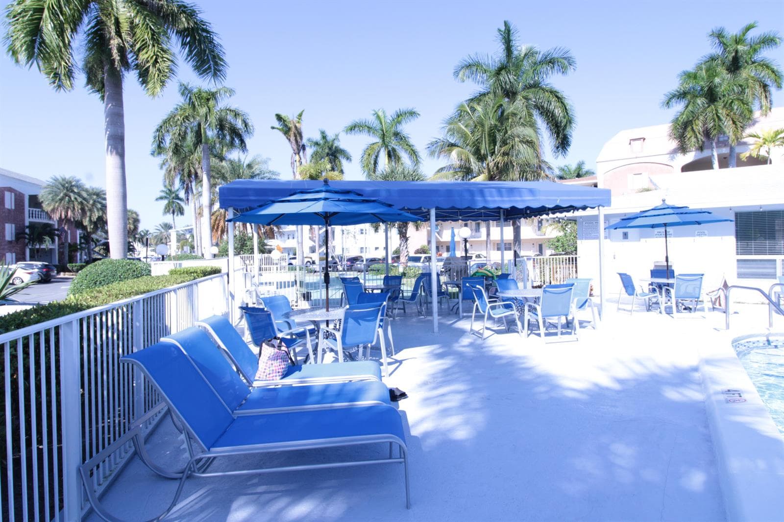 465 Paradise Isle Boulevard 110 photo 24